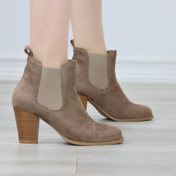 Womens Ankle Boots High Heel Tan Elastic Gore Synthetic Suede Round Toe - Picture 4 of 11